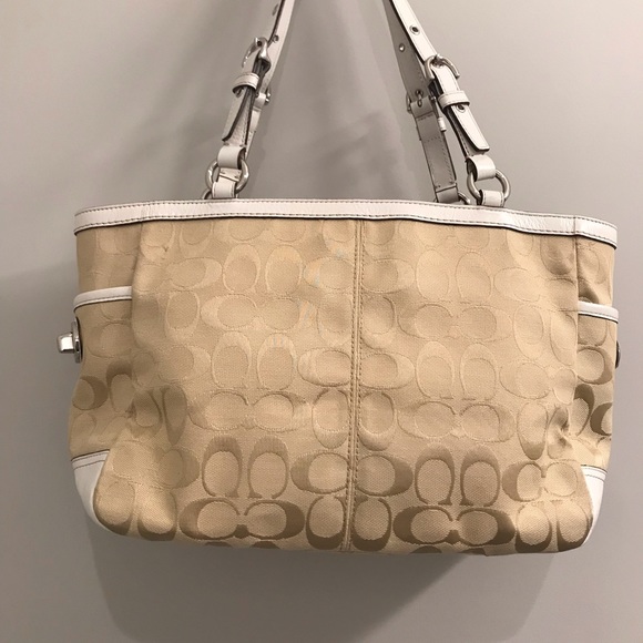 COACH purse - Picture 3 of 11